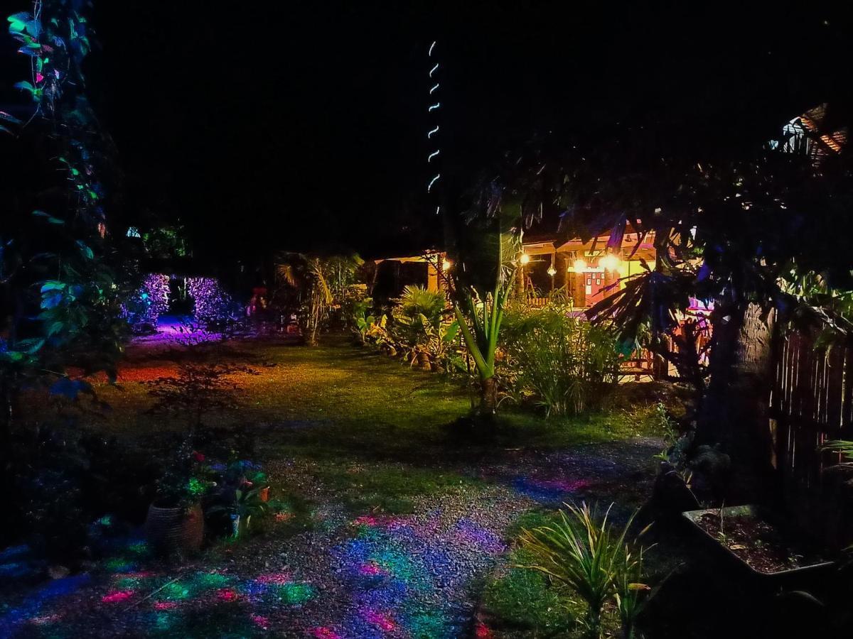 Archery-Asia Nipa Huts โมอัลโบอัล ภายนอก รูปภาพ