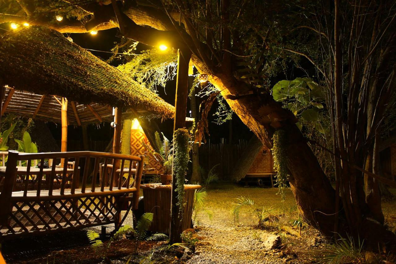 Archery-Asia Nipa Huts โมอัลโบอัล ภายนอก รูปภาพ